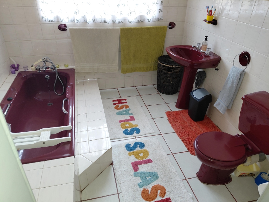 4 Bedroom Property for Sale in Manor Heights Eastern Cape